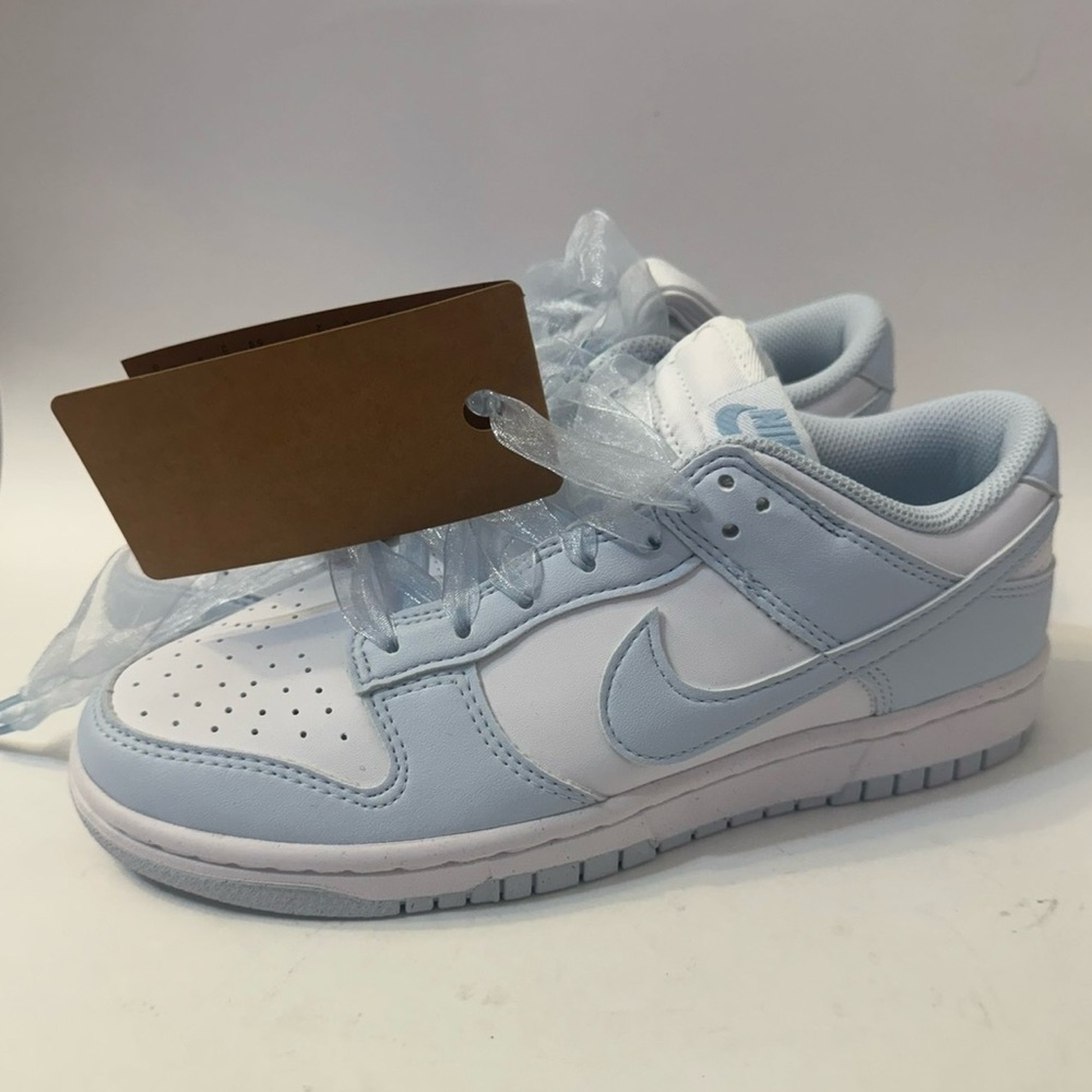 Nike DUNKS in Pale Blue and White New with tags - Picture 5 of 7